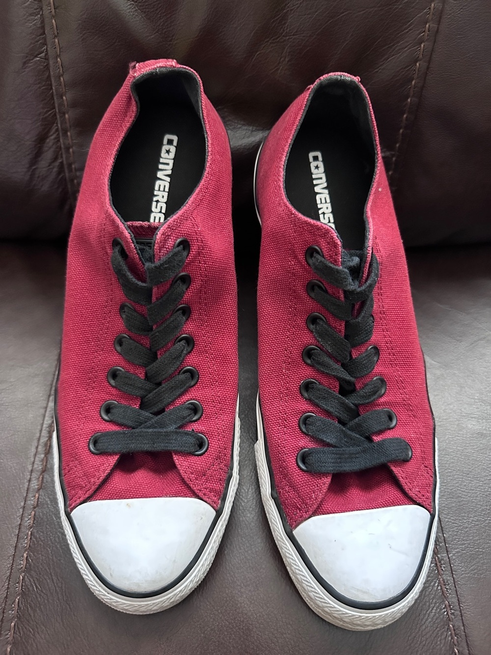 All Star Converse Low-Top Canvas Sneakers - Red Burgundy Black Laces 9.5 M - Picture 2 of 16